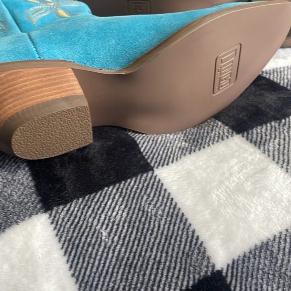 Dingo boots. - Picture 7 of 9